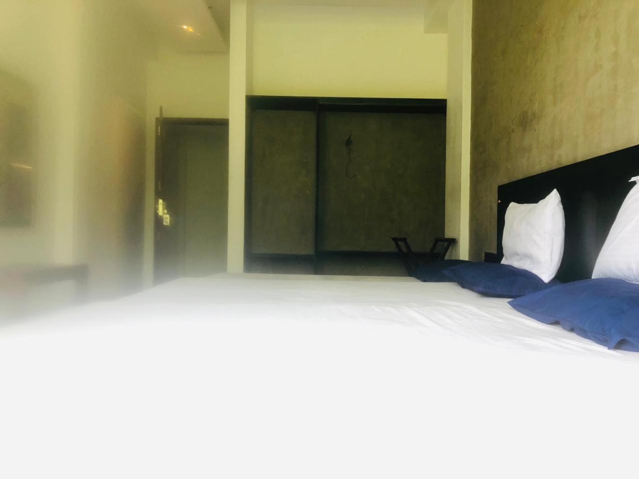 ซัมเมอร์ไซด์เรซิเดนซ์ Hotel เนกอมโบ ห้อง รูปภาพ
