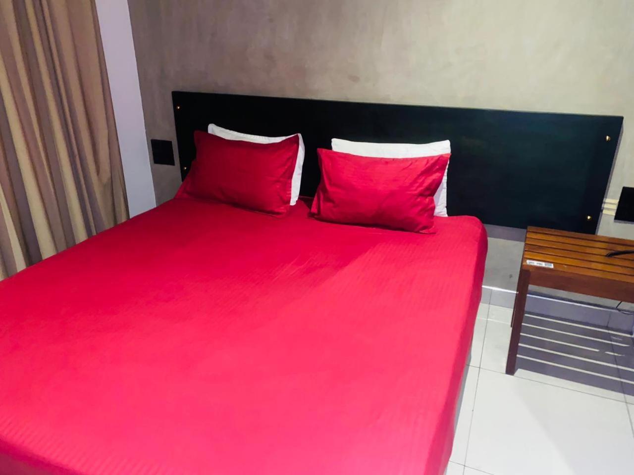ซัมเมอร์ไซด์เรซิเดนซ์ Hotel เนกอมโบ ห้อง รูปภาพ